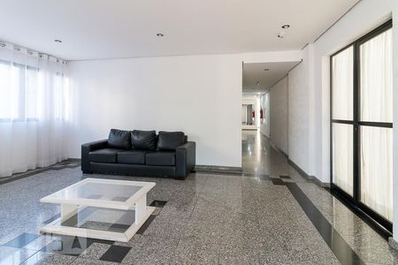 Apartamento à venda com 75m², 3 quartos e 2 vagasHall de entrada do prédio