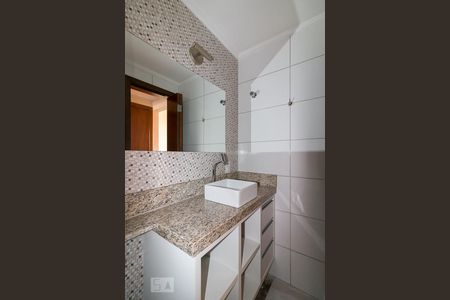 Apartamento à venda com 75m², 3 quartos e 2 vagasBanheiro quarto 3 suíte