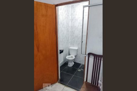 Banheiro de casa para alugar com 1 quarto, 100m² em Jardim Palmira, Guarulhos