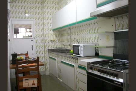 Apartamento à venda com 120m², 3 quartos e 1 vagaCozinha