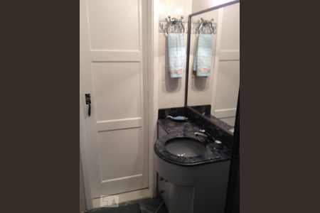 Apartamento à venda com 120m², 3 quartos e 1 vagaBanheiro 2