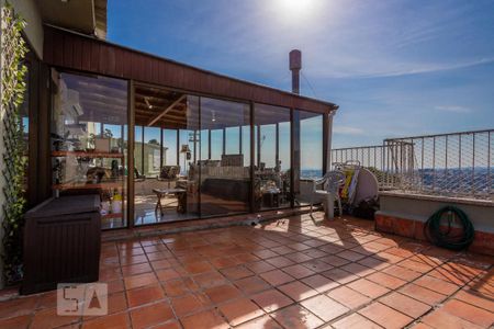 Apartamento à venda com 119m², 2 quartos e 1 vaga Apartamento à venda com 119m², 2 quartos e 1 vagaTerraço