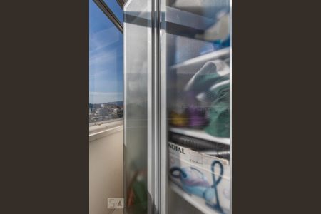 Apartamento à venda com 119m², 2 quartos e 1 vaga Apartamento à venda com 119m², 2 quartos e 1 vagaÁrea de Serviço