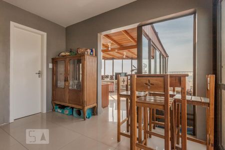 Apartamento à venda com 119m², 2 quartos e 1 vaga Apartamento à venda com 119m², 2 quartos e 1 vagaEspaço Gourmet