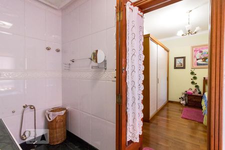 Casa à venda com 450m², 3 quartos e 5 vagasBanheiro quarto 3 suíte