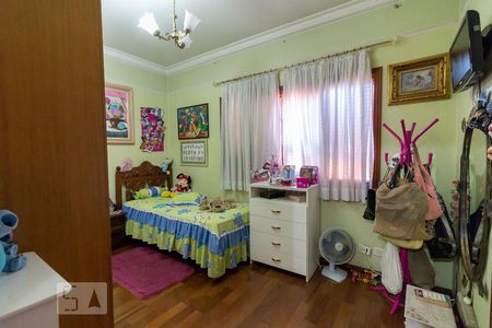 Casa à venda com 450m², 3 quartos e 5 vagasQuarto 3 suíte