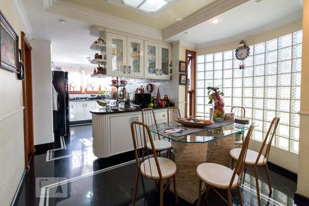 Casa à venda com 450m², 3 quartos e 5 vagasCopa