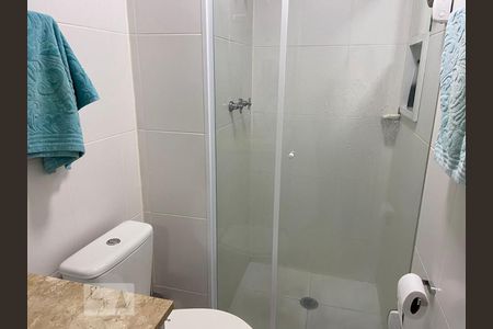 Banheiro de kitnet/studio para alugar com 1 quarto, 32m² em Barra Funda, São Paulo