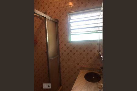 Casa à venda com 223m², 4 quartos e 2 vagasBanheiro Social