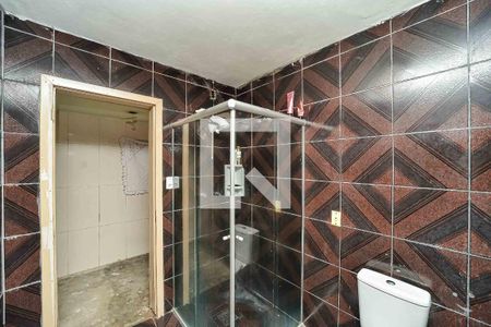 Casa à venda com 300m², 3 quartos e 2 vagas Casa à venda com 300m², 3 quartos e 2 vagasBanheiro da Suíte