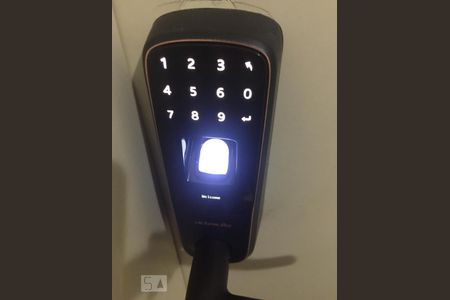 Apartamento à venda com 64m², 3 quartos e 1 vaga Apartamento à venda com 64m², 3 quartos e 1 vagaFechadura