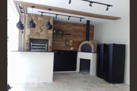 Apartamento à venda com 64m², 3 quartos e 1 vaga Apartamento à venda com 64m², 3 quartos e 1 vagaÁrea comum - Churrasqueira