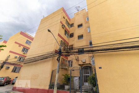 Apartamento à venda com 50m², 2 quartos e 1 vaga Apartamento à venda com 50m², 2 quartos e 1 vagaFachada do bloco
