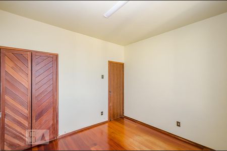 Casa à venda com 380m², 4 quartos e 4 vagasQuarto 4