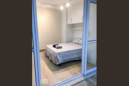 Quarto de kitnet/studio para alugar com 1 quarto, 30m² em Campo Belo, São Paulo
