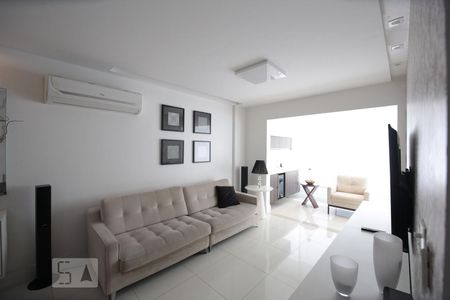 Apartamento para alugar com 2 quartos, 95m² em Recreio dos Bandeirantes, Rio de Janeiro