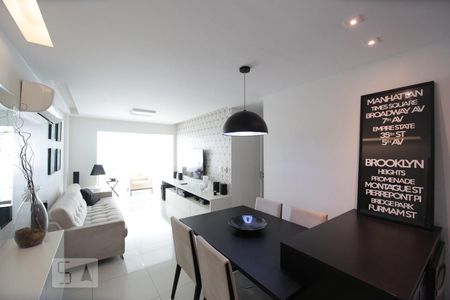Apartamento para alugar com 2 quartos, 95m² em Recreio dos Bandeirantes, Rio de Janeiro