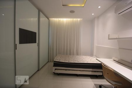 Apartamento para alugar com 2 quartos, 95m² em Recreio dos Bandeirantes, Rio de Janeiro