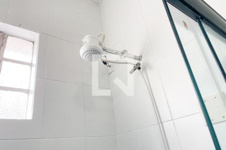 Casa à venda com 150m², 3 quartos e 1 vaga Casa à venda com 150m², 3 quartos e 1 vagaBanheiro social