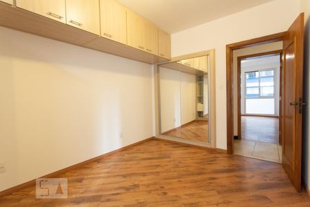 Apartamento à venda com 127m², 3 quartos e 1 vaga Apartamento à venda com 127m², 3 quartos e 1 vagaQuarto 1