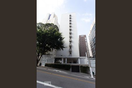 Apartamento à venda com 127m², 3 quartos e 1 vaga Apartamento à venda com 127m², 3 quartos e 1 vagaFachada e portaria