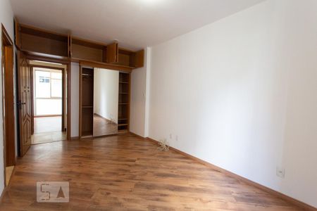 Apartamento à venda com 127m², 3 quartos e 1 vaga Apartamento à venda com 127m², 3 quartos e 1 vagaSuíte