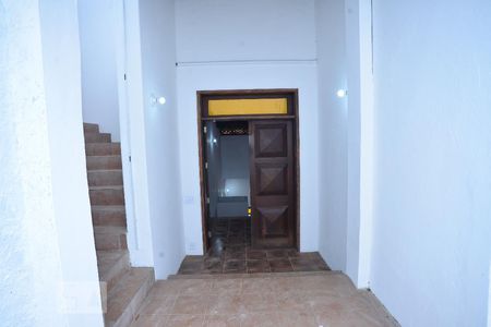 Casa à venda com 220m², 4 quartos e 2 vagasEntrada 