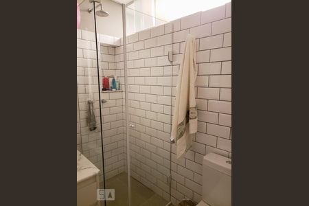 Apartamento à venda com 110m², 2 quartos e 1 vaga Apartamento à venda com 110m², 2 quartos e 1 vagaBanheiro