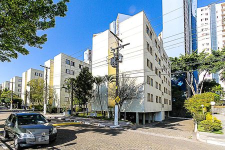 Apartamento à venda com 71m², 2 quartos e 1 vaga Apartamento à venda com 71m², 2 quartos e 1 vagaFachada