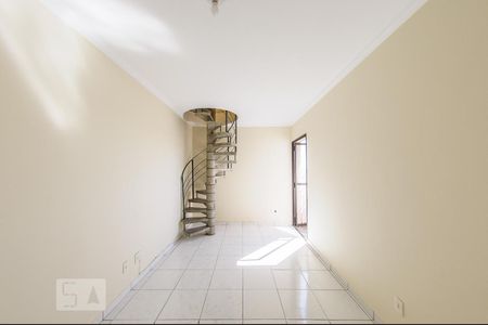 Sala - andar inferior de apartamento para alugar com 1 quarto, 120m² em Centro, Campinas