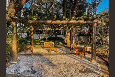 Apartamento à venda com 200m², 3 quartos e 2 vagas Apartamento à venda com 200m², 3 quartos e 2 vagasCondomínio