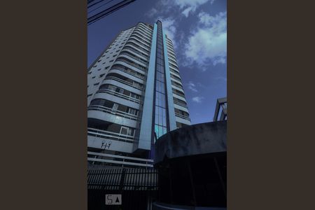 Apartamento à venda com 204m², 4 quartos e 3 vagasFachada e portaria