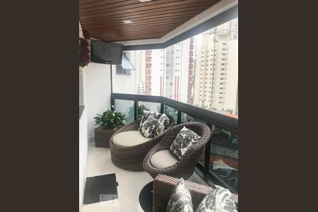 Apartamento à venda com 125m², 3 quartos e 2 vagas Apartamento à venda com 125m², 3 quartos e 2 vagasVaranda da Sala