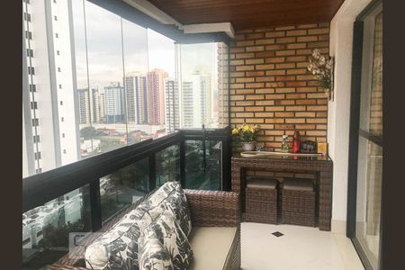 Apartamento à venda com 125m², 3 quartos e 2 vagas Apartamento à venda com 125m², 3 quartos e 2 vagasVaranda da Sala