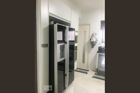 Apartamento à venda com 125m², 3 quartos e 2 vagas Apartamento à venda com 125m², 3 quartos e 2 vagasCozinha