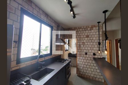 Cozinha de apartamento para alugar com 1 quarto, 55m² em Aclimação, São Paulo