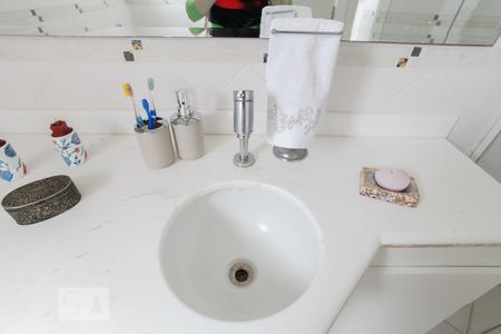 Apartamento à venda com 120m², 2 quartos e 1 vaga Apartamento à venda com 120m², 2 quartos e 1 vagaBanheiro