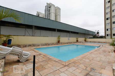 Apartamento à venda com 120m², 2 quartos e 1 vaga Apartamento à venda com 120m², 2 quartos e 1 vagaÁrea comum - Piscina