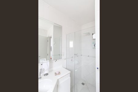 Apartamento à venda com 120m², 2 quartos e 1 vaga Apartamento à venda com 120m², 2 quartos e 1 vagaBanheiro