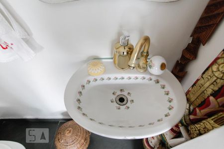 Apartamento à venda com 120m², 2 quartos e 1 vaga Apartamento à venda com 120m², 2 quartos e 1 vagaLavabo