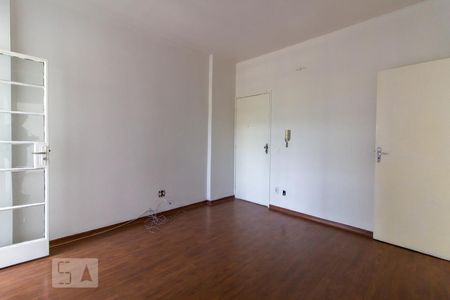Sala de apartamento para alugar com 2 quartos, 68m² em Barro Preto, Belo Horizonte