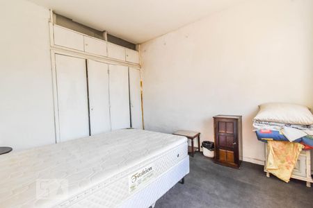 Casa à venda com 450m², 3 quartos e 2 vagas Casa à venda com 450m², 3 quartos e 2 vagasQuarto de Serviço