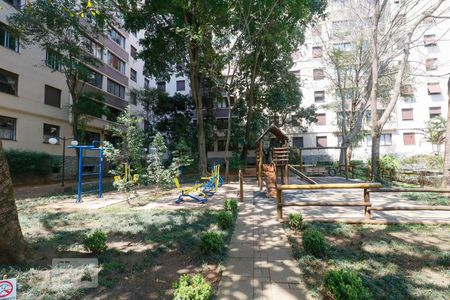 Apartamento à venda com 120m², 3 quartos e sem vagaÁrea Comum - Playground e Academia