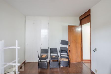Casa à venda com 542m², 5 quartos e 2 vagasQuarto 5