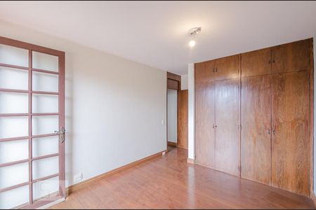 Casa à venda com 542m², 5 quartos e 2 vagasSemi - Suíte 1