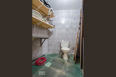 Casa à venda com 542m², 5 quartos e 2 vagasBanheiro de Serviço