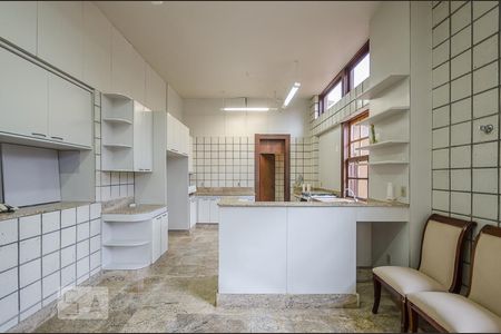 Casa à venda com 542m², 5 quartos e 2 vagasCozinha