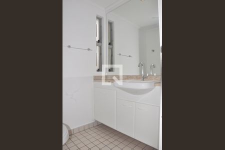 Apartamento à venda com 64m², 3 quartos e 1 vagaBanheiro Social