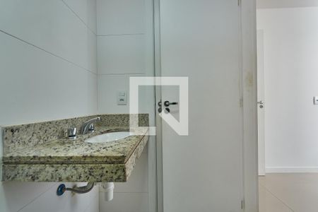 Apartamento à venda com 150m², 3 quartos e 1 vaga Apartamento à venda com 150m², 3 quartos e 1 vagaBanheiro Suite/Social