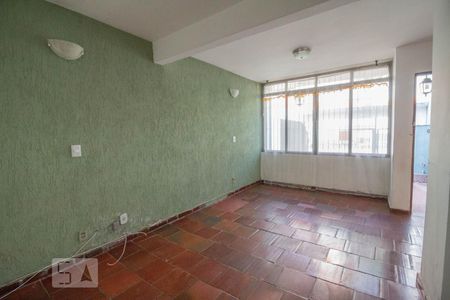Casa à venda com 3 quartos, 90m² em Vila Nova Carolina, São Paulo